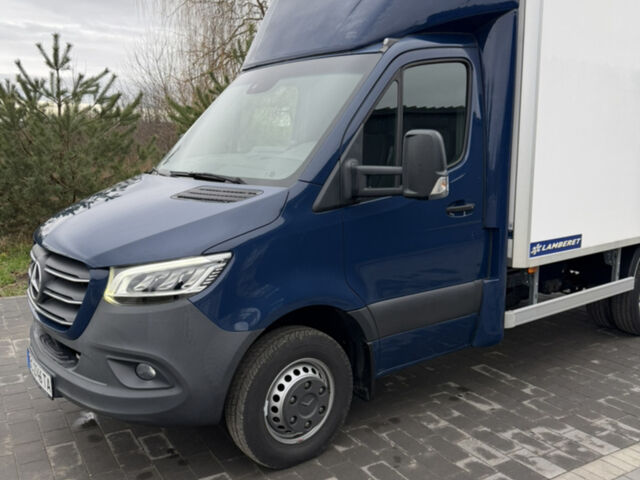 Синій Мерседес Sprinter, об'ємом двигуна 2.99 л та пробігом 173 тис. км за 49500 $, фото 4 на Automoto.ua