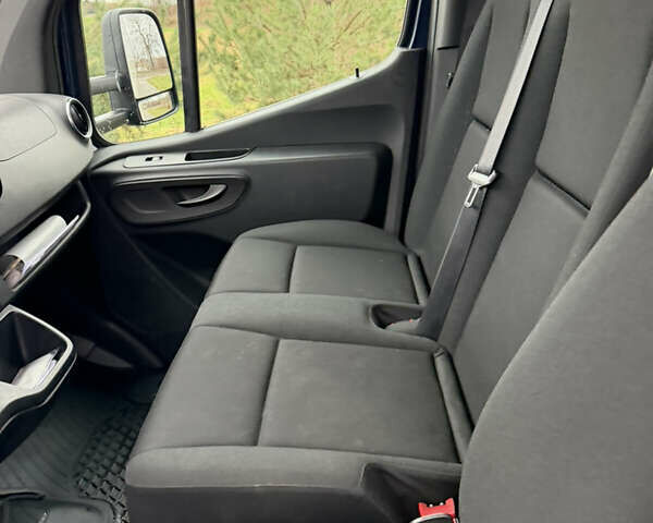 Синий Мерседес Sprinter, объемом двигателя 2.99 л и пробегом 173 тыс. км за 49500 $, фото 20 на Automoto.ua