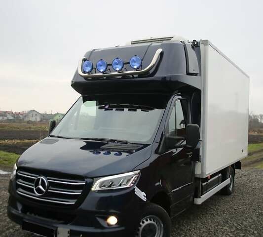 Синий Мерседес Sprinter, объемом двигателя 2.1 л и пробегом 419 тыс. км за 32500 $, фото 4 на Automoto.ua