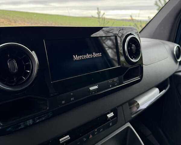 Синий Мерседес Sprinter, объемом двигателя 2.99 л и пробегом 173 тыс. км за 49500 $, фото 17 на Automoto.ua