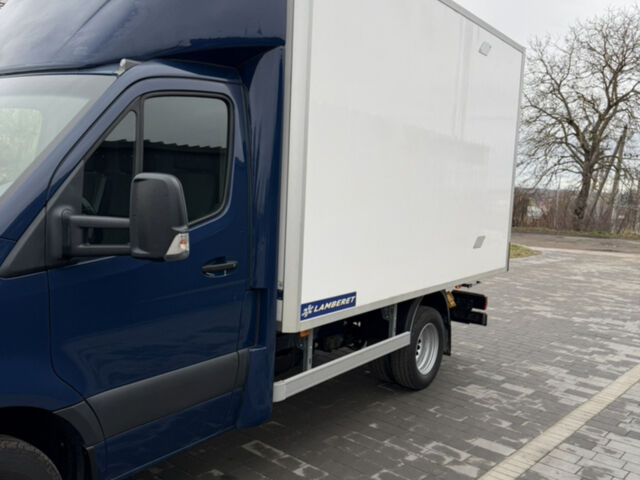 Синій Мерседес Sprinter, об'ємом двигуна 2.99 л та пробігом 173 тис. км за 49500 $, фото 5 на Automoto.ua