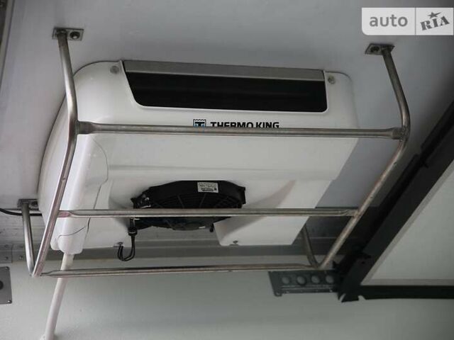 Синий Мерседес Sprinter, объемом двигателя 2.1 л и пробегом 419 тыс. км за 32500 $, фото 83 на Automoto.ua