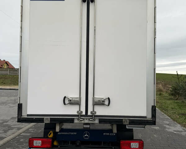 Синий Мерседес Sprinter, объемом двигателя 2.99 л и пробегом 173 тыс. км за 49500 $, фото 37 на Automoto.ua