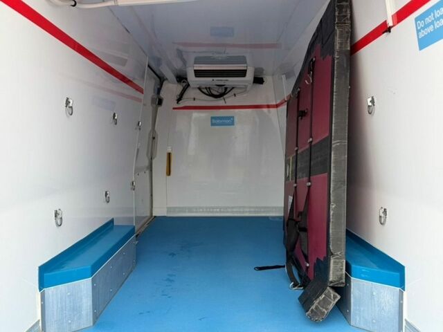 Синій Мерседес Sprinter, об'ємом двигуна 2.1 л та пробігом 398 тис. км за 27700 $, фото 16 на Automoto.ua
