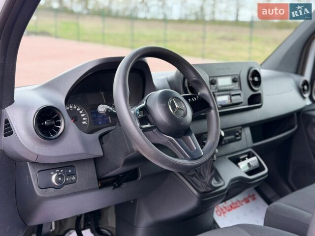 Синій Мерседес Sprinter, об'ємом двигуна 2.1 л та пробігом 398 тис. км за 27700 $, фото 26 на Automoto.ua