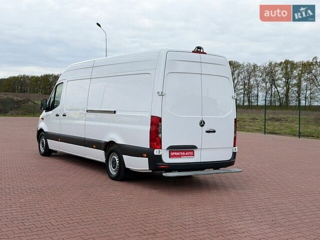 Синий Мерседес Sprinter, объемом двигателя 2.1 л и пробегом 398 тыс. км за 27700 $, фото 4 на Automoto.ua
