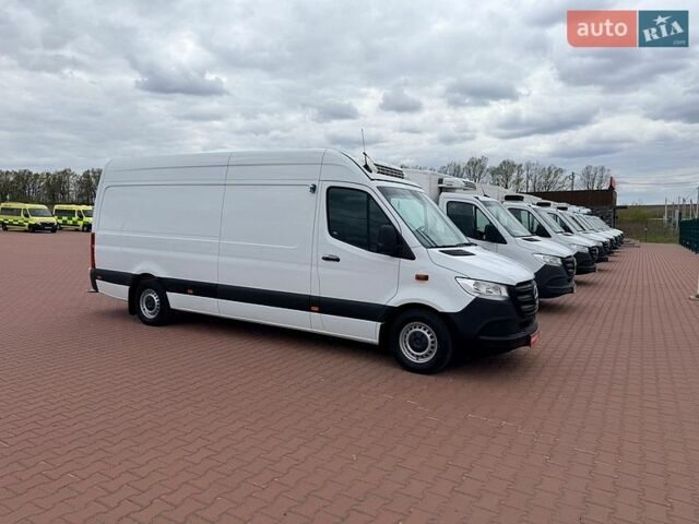 Синий Мерседес Sprinter, объемом двигателя 2.1 л и пробегом 398 тыс. км за 27700 $, фото 31 на Automoto.ua