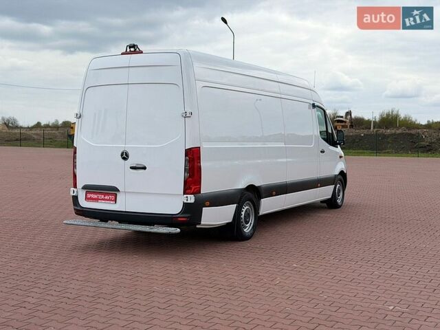 Синий Мерседес Sprinter, объемом двигателя 2.1 л и пробегом 398 тыс. км за 27700 $, фото 2 на Automoto.ua