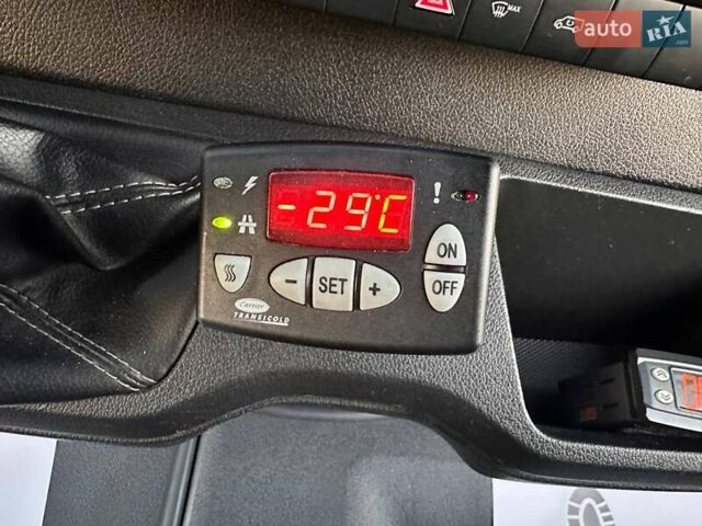 Синий Мерседес Sprinter, объемом двигателя 2.2 л и пробегом 150 тыс. км за 34800 $, фото 35 на Automoto.ua