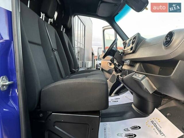 Синий Мерседес Sprinter, объемом двигателя 2.2 л и пробегом 150 тыс. км за 34800 $, фото 34 на Automoto.ua