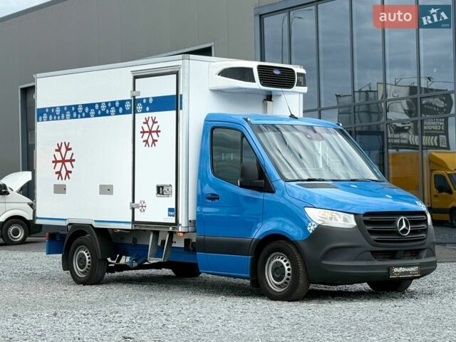 Синий Мерседес Sprinter, объемом двигателя 2.2 л и пробегом 168 тыс. км за 26900 $, фото 5 на Automoto.ua