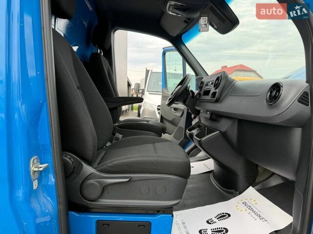 Синій Мерседес Sprinter, об'ємом двигуна 2.2 л та пробігом 168 тис. км за 26900 $, фото 37 на Automoto.ua