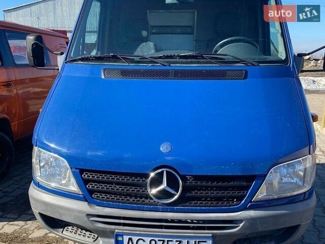 Синій Мерседес Sprinter, об'ємом двигуна 2.69 л та пробігом 344 тис. км за 14000 $, фото 2 на Automoto.ua