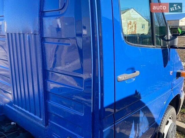 Синій Мерседес Sprinter, об'ємом двигуна 2.69 л та пробігом 344 тис. км за 14000 $, фото 3 на Automoto.ua