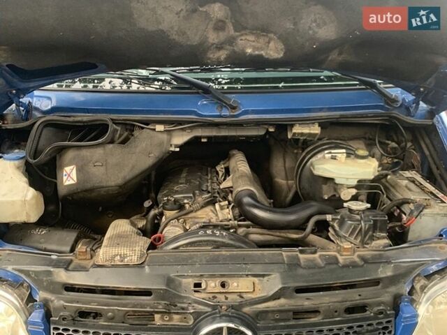 Синій Мерседес Sprinter, об'ємом двигуна 2.69 л та пробігом 344 тис. км за 14000 $, фото 27 на Automoto.ua