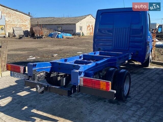 Синій Мерседес Sprinter, об'ємом двигуна 2.69 л та пробігом 344 тис. км за 14000 $, фото 10 на Automoto.ua