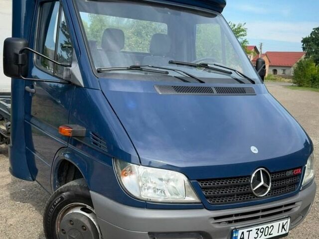 Синий Мерседес Sprinter, объемом двигателя 2.69 л и пробегом 151 тыс. км за 22300 $, фото 1 на Automoto.ua