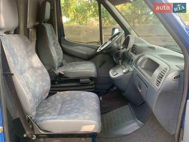 Синий Мерседес Sprinter, объемом двигателя 2.69 л и пробегом 344 тыс. км за 14500 $, фото 14 на Automoto.ua