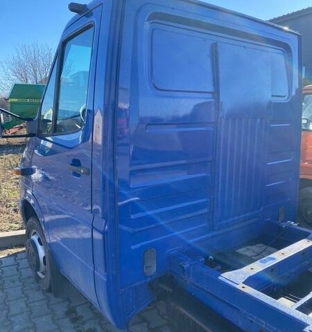 Синій Мерседес Sprinter, об'ємом двигуна 2.69 л та пробігом 344 тис. км за 14500 $, фото 7 на Automoto.ua