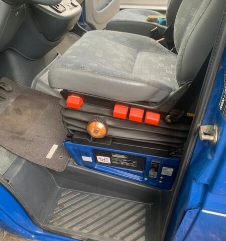 Синій Мерседес Sprinter, об'ємом двигуна 2.69 л та пробігом 344 тис. км за 14500 $, фото 26 на Automoto.ua