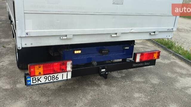 Синий Мерседес Sprinter, объемом двигателя 2.7 л и пробегом 264 тыс. км за 27600 $, фото 28 на Automoto.ua