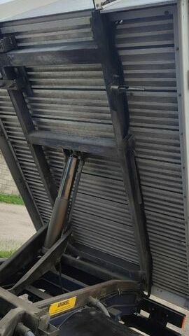 Синій Мерседес Sprinter, об'ємом двигуна 2.7 л та пробігом 265 тис. км за 27800 $, фото 38 на Automoto.ua