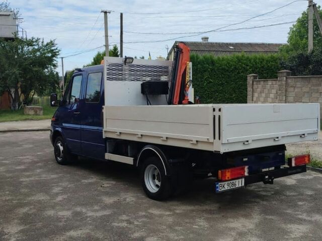 Синій Мерседес Sprinter, об'ємом двигуна 2.7 л та пробігом 264 тис. км за 25800 $, фото 4 на Automoto.ua
