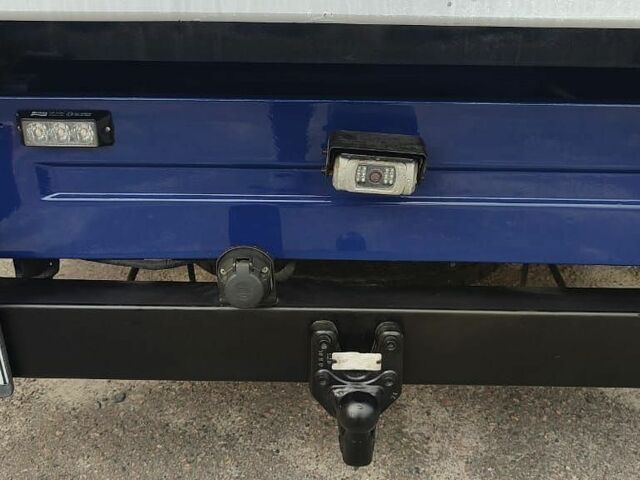 Синій Мерседес Sprinter, об'ємом двигуна 2.7 л та пробігом 264 тис. км за 25700 $, фото 28 на Automoto.ua