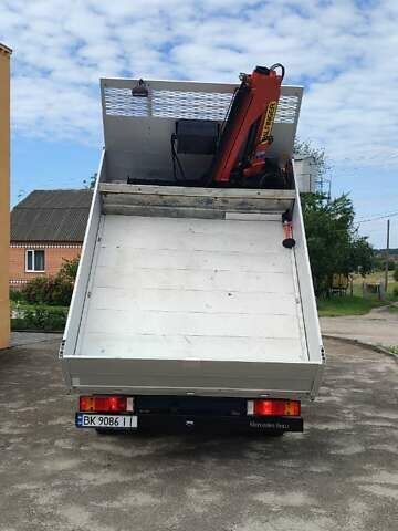 Синий Мерседес Sprinter, объемом двигателя 2.7 л и пробегом 264 тыс. км за 27600 $, фото 22 на Automoto.ua
