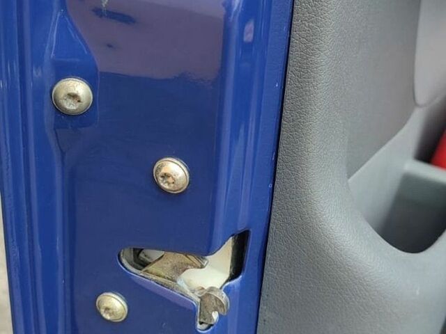 Синій Мерседес Sprinter, об'ємом двигуна 2.7 л та пробігом 264 тис. км за 25700 $, фото 30 на Automoto.ua