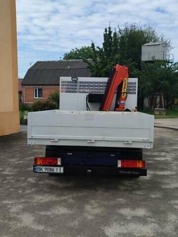 Синий Мерседес Sprinter, объемом двигателя 2.7 л и пробегом 264 тыс. км за 27600 $, фото 5 на Automoto.ua
