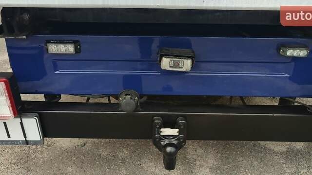 Синій Мерседес Sprinter, об'ємом двигуна 2.7 л та пробігом 264 тис. км за 27700 $, фото 18 на Automoto.ua