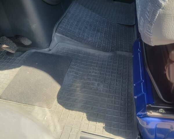 Синій Мерседес Sprinter, об'ємом двигуна 2.7 л та пробігом 264 тис. км за 27500 $, фото 46 на Automoto.ua