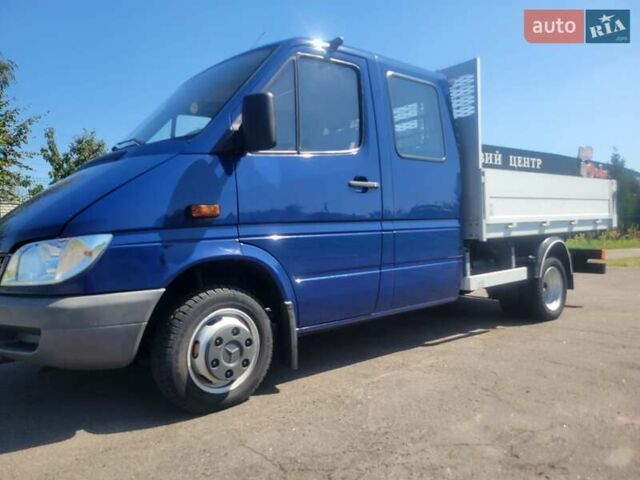 Синій Мерседес Sprinter, об'ємом двигуна 2.7 л та пробігом 264 тис. км за 27500 $, фото 2 на Automoto.ua