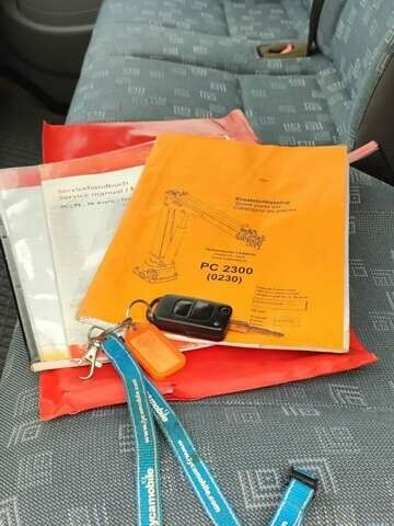 Синий Мерседес Sprinter, объемом двигателя 2.7 л и пробегом 264 тыс. км за 27200 $, фото 45 на Automoto.ua