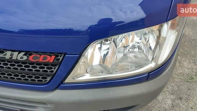 Синий Мерседес Sprinter, объемом двигателя 2.7 л и пробегом 264 тыс. км за 27200 $, фото 3 на Automoto.ua