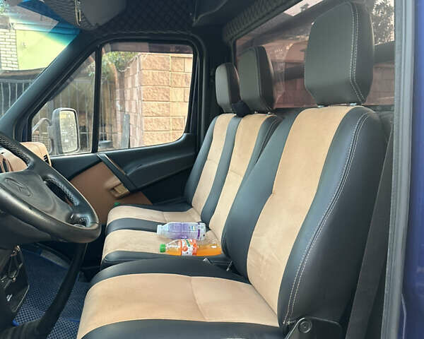Синий Мерседес Sprinter, объемом двигателя 2.85 л и пробегом 1000 тыс. км за 10000 $, фото 10 на Automoto.ua