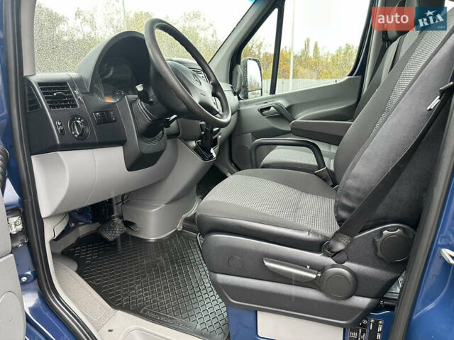 Синій Мерседес Sprinter, об'ємом двигуна 2.2 л та пробігом 196 тис. км за 20800 $, фото 9 на Automoto.ua