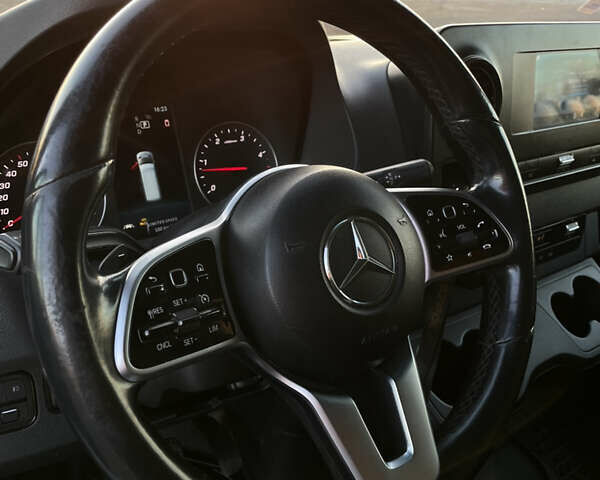 Синий Мерседес Sprinter, объемом двигателя 3 л и пробегом 181 тыс. км за 31500 $, фото 30 на Automoto.ua
