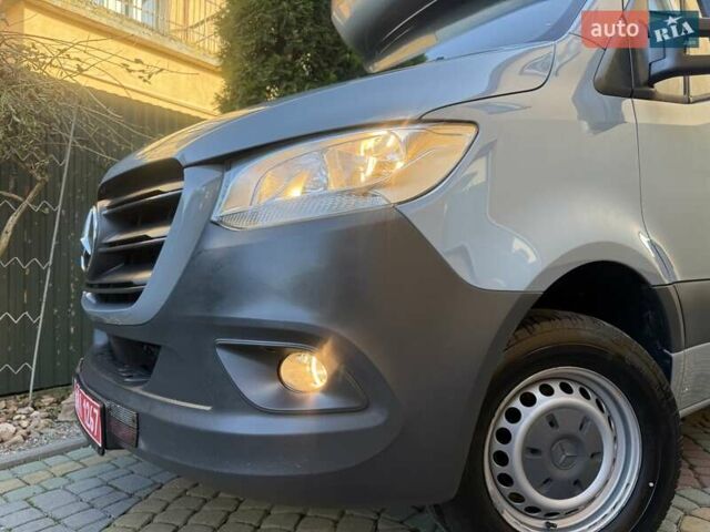Синий Мерседес Sprinter, объемом двигателя 2.2 л и пробегом 274 тыс. км за 21950 $, фото 10 на Automoto.ua