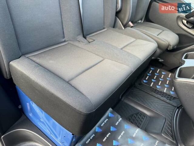 Синій Мерседес Sprinter, об'ємом двигуна 2.2 л та пробігом 142 тис. км за 36500 $, фото 25 на Automoto.ua