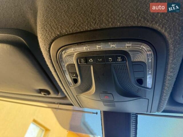 Синий Мерседес Sprinter, объемом двигателя 2.2 л и пробегом 274 тыс. км за 21950 $, фото 79 на Automoto.ua