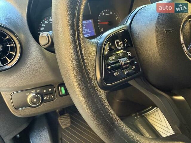 Синий Мерседес Sprinter, объемом двигателя 2.2 л и пробегом 274 тыс. км за 21950 $, фото 59 на Automoto.ua