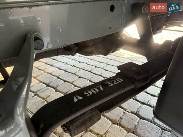 Синий Мерседес Sprinter, объемом двигателя 2.2 л и пробегом 274 тыс. км за 21950 $, фото 17 на Automoto.ua