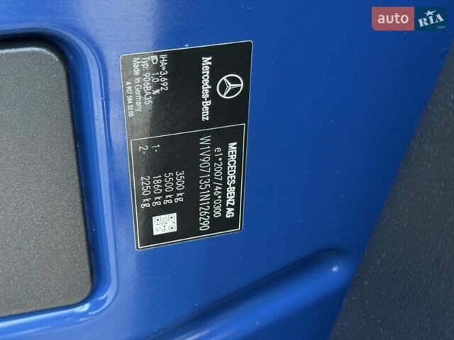 Синій Мерседес Sprinter, об'ємом двигуна 2.2 л та пробігом 142 тис. км за 36500 $, фото 23 на Automoto.ua