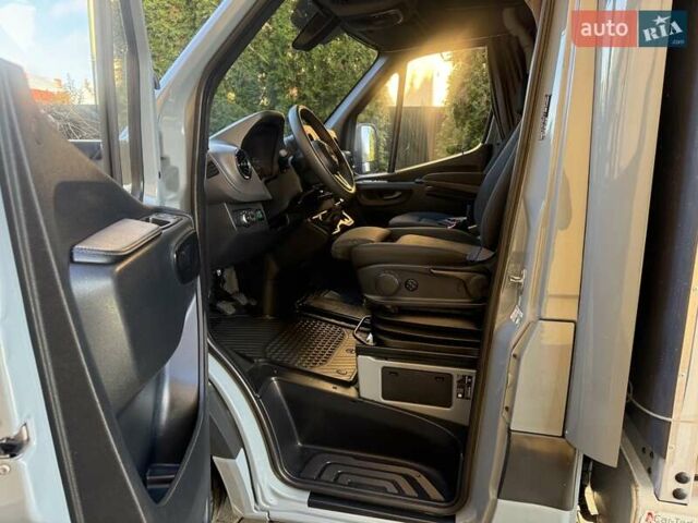 Синий Мерседес Sprinter, объемом двигателя 2.2 л и пробегом 274 тыс. км за 21950 $, фото 47 на Automoto.ua