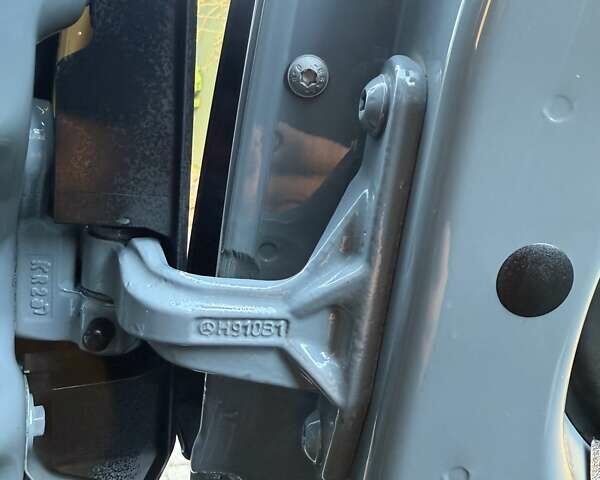 Синий Мерседес Sprinter, объемом двигателя 2.2 л и пробегом 274 тыс. км за 21950 $, фото 67 на Automoto.ua