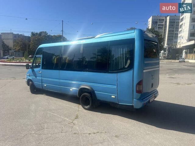 Мерседес Sprinter 1999 в Харькове на Automoto.ua Синий Мерседес Sprinter, объемом двигателя 2.87 л и пробегом 869 тыс. км за 18000 $, фото 3 на Automoto.ua