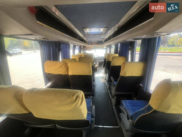 Мерседес Sprinter 1999 в Харькове на Automoto.ua Синий Мерседес Sprinter, объемом двигателя 2.87 л и пробегом 869 тыс. км за 18000 $, фото 14 на Automoto.ua