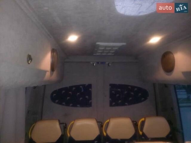 Синий Мерседес Sprinter, объемом двигателя 2.14 л и пробегом 360 тыс. км за 29999 $, фото 22 на Automoto.ua